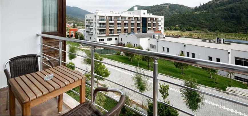 Obam Termal Resort Hotel Ve Spa Sindirgi Exterior foto